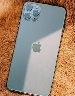 香洲苹果维修点分享iPhone 11 Pro Max电池发烫特殊问题 